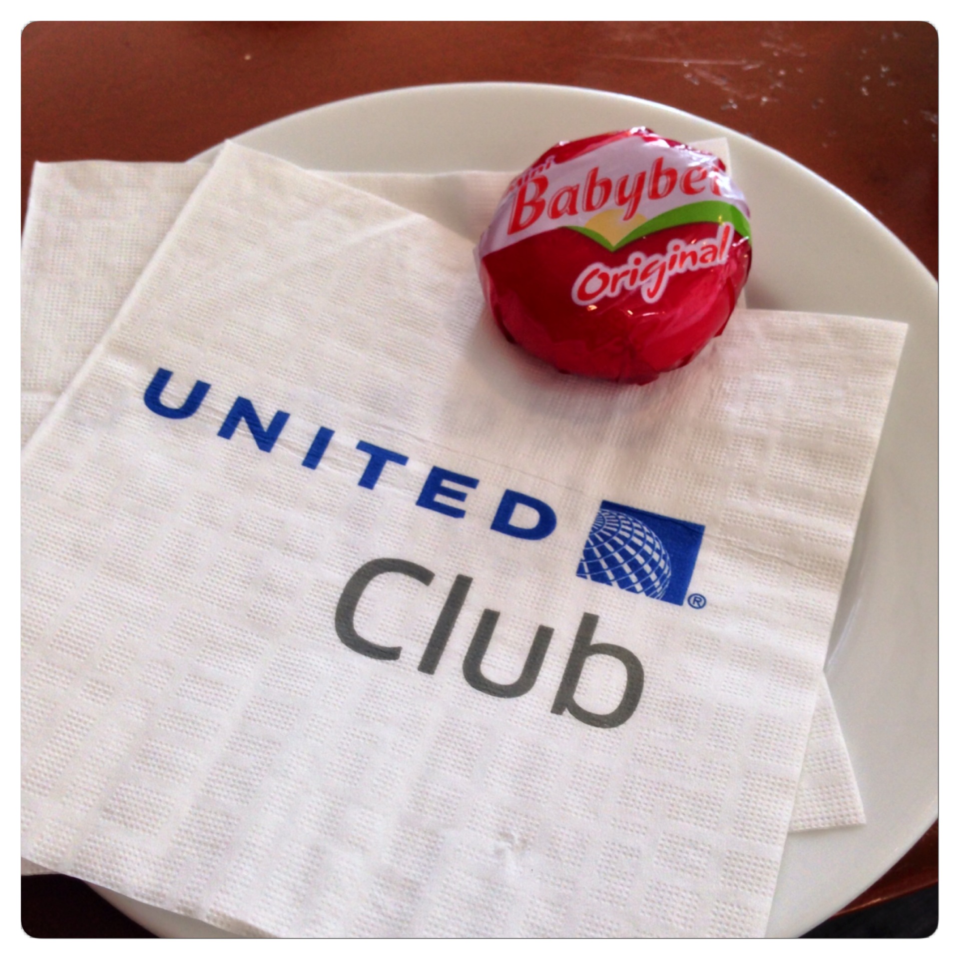 グアム国際空港のUNITED Clubの紹介